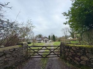 Photo 6- click for photo gallery